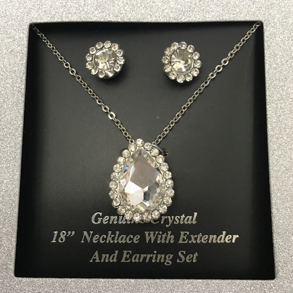 Genuine Crystal Necklace 18 in and Post Earrings Matching Set - Picture 1 of 6